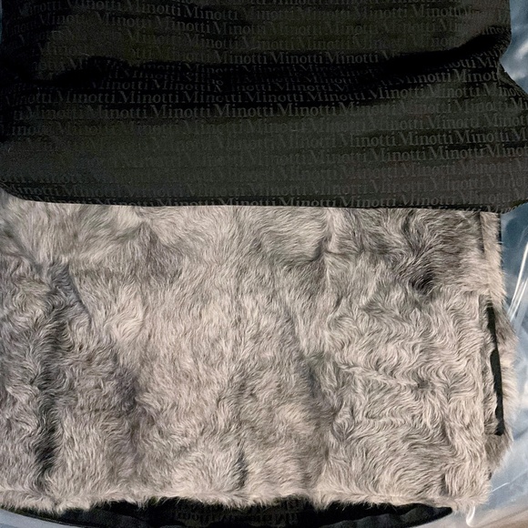 Minotti Kline Plaid Throw - Picture 3 of 4